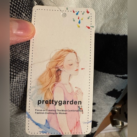 New with tags, ladies crewneck colorblock sweater size XL by prettygarden - Picture 5 of 10